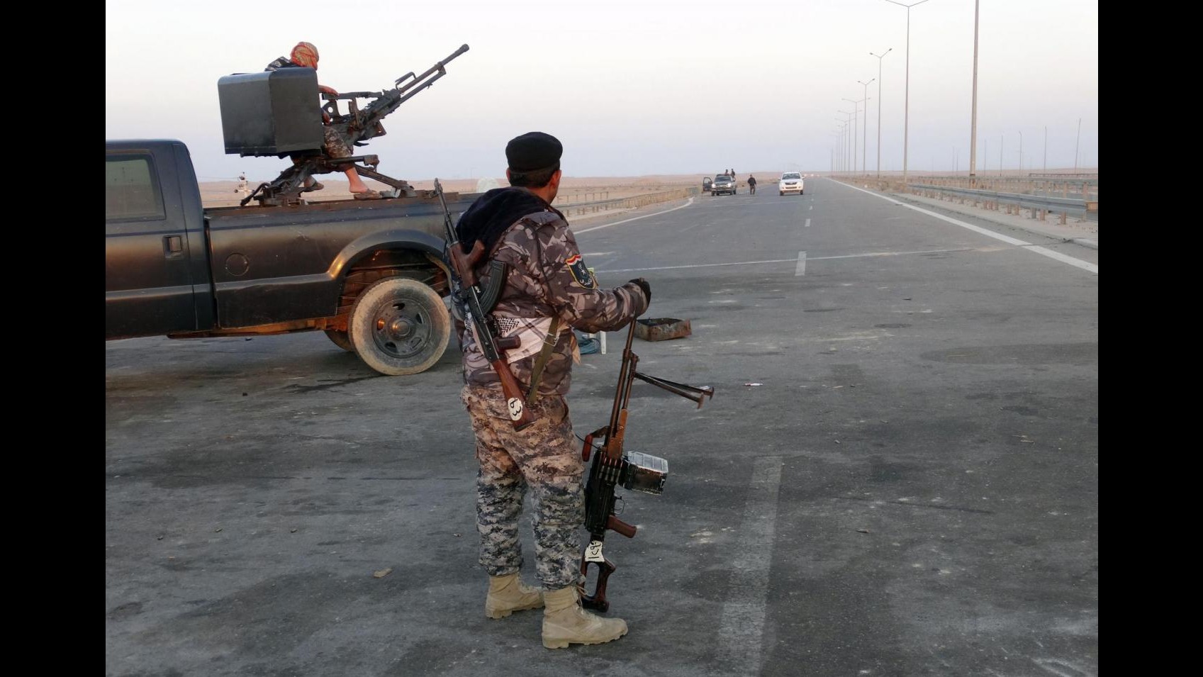 Isis, attacchi coordinati contro forze sicurezza a Ramadi: 17 morti