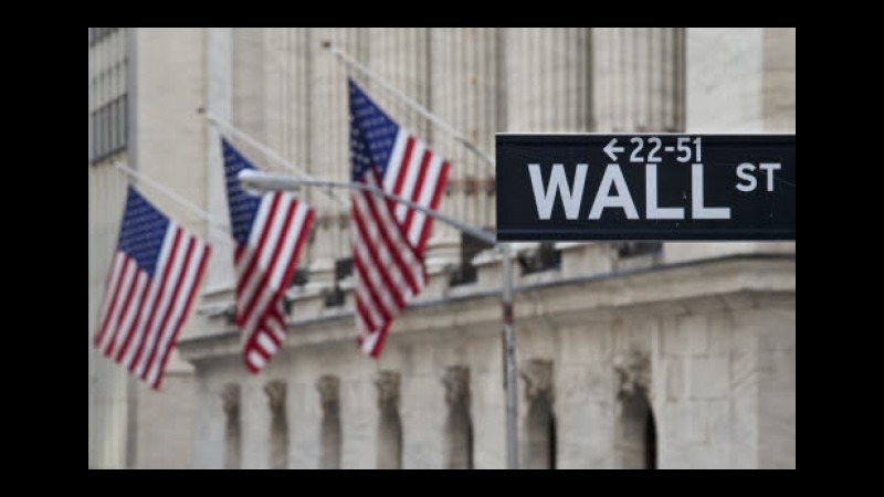 Borsa, Wall Street chiude contrastata: Dow Jones -0,03%, Nasdaq +0,33%