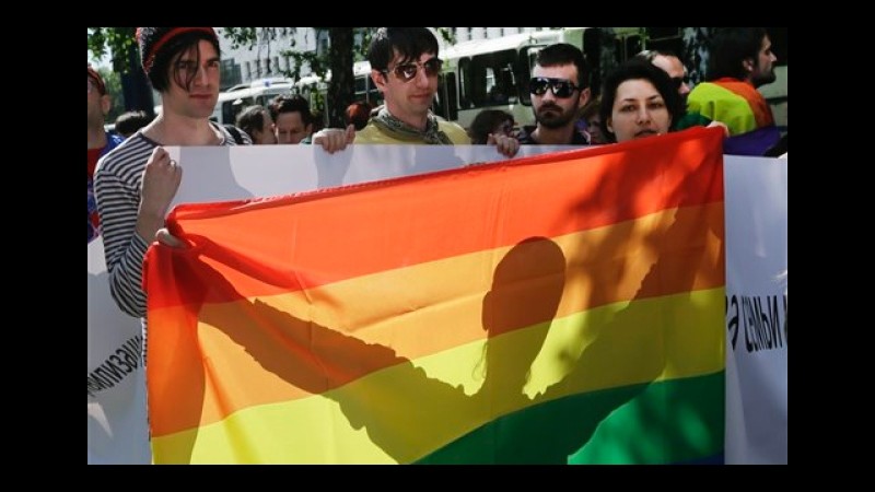 Sei feriti al gay pride di Gerusalemme. L’ Aggressore aveva già colpito nel 2005