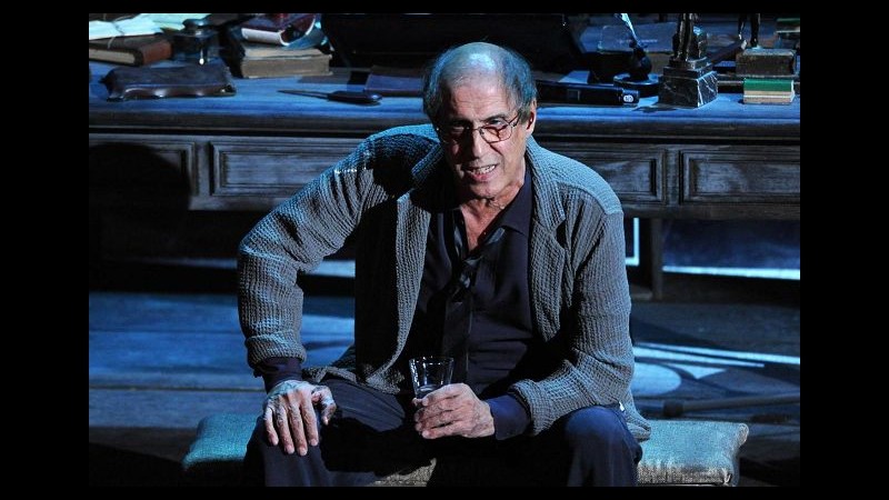 Spari Tribunale, Adriano Celentano: Abbandonati dal governo