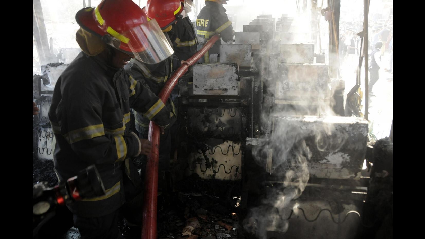 Marocco, scontro tra pullman e autocisterna: 31 vittime, molti ragazzini
