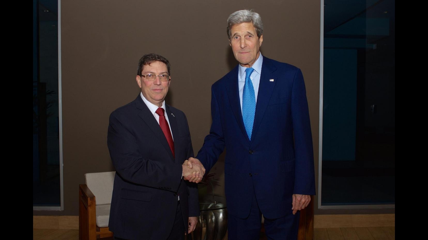 Cuba-Usa, a Panama storico bilaterale tra Kerry e Rodriguez