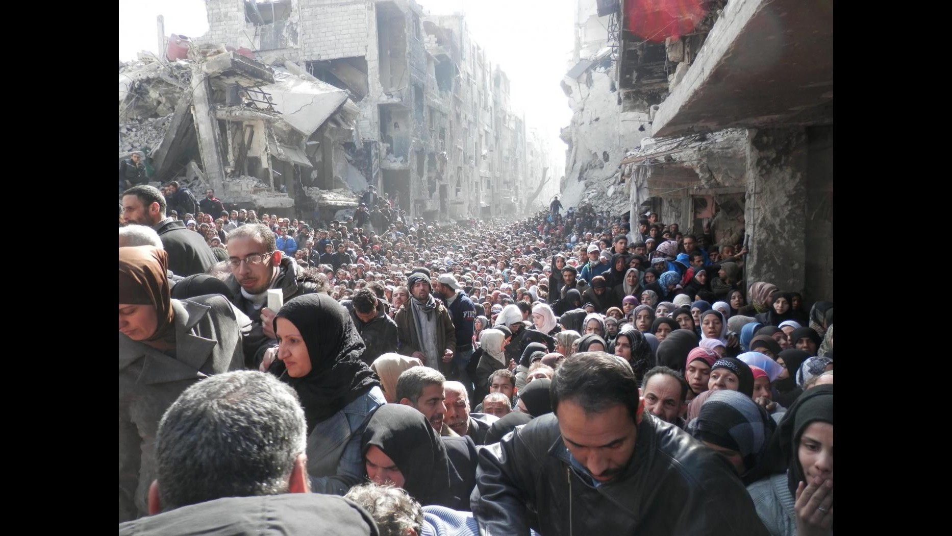 Siria, attivisti: Almeno 47 morti a Yarmouk da inizio attacco Isis
