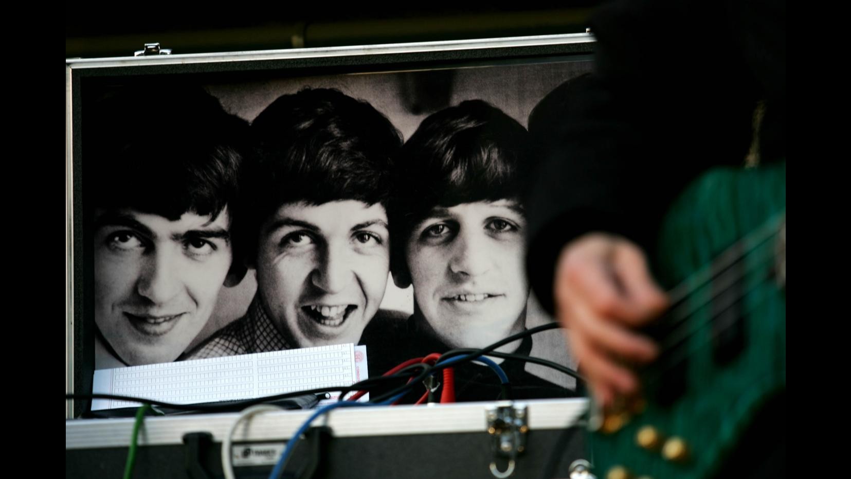 All’asta a New York il primo contratto discografico Beatles