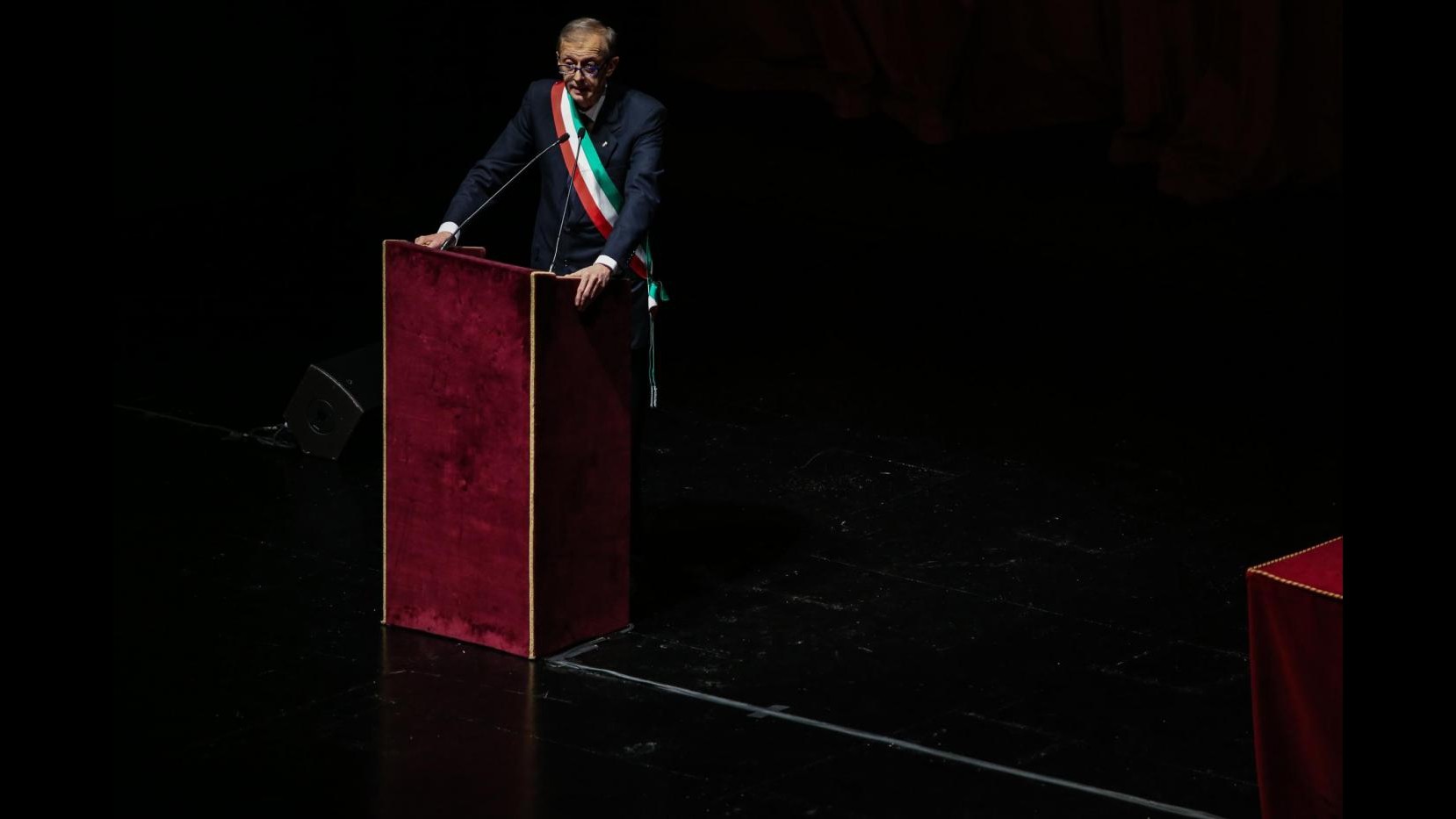 Def, Fassino a Renzi: Ridiscutere impatto tagli su Roma, Firenze e Napoli