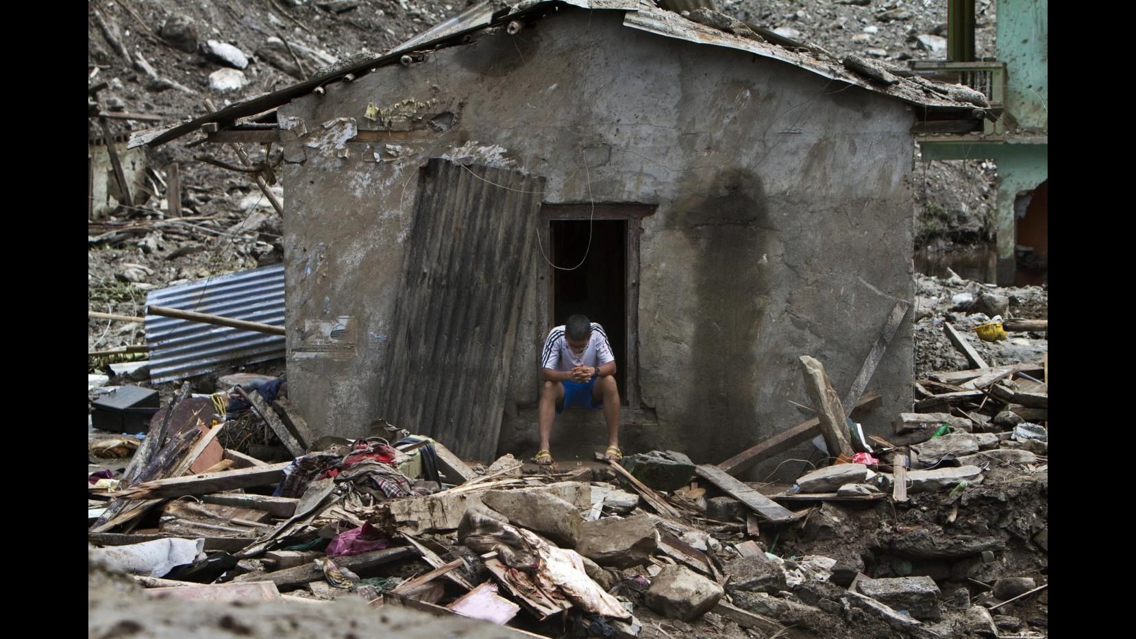India, frana travolge tempio sikh nel nord: 7 morti