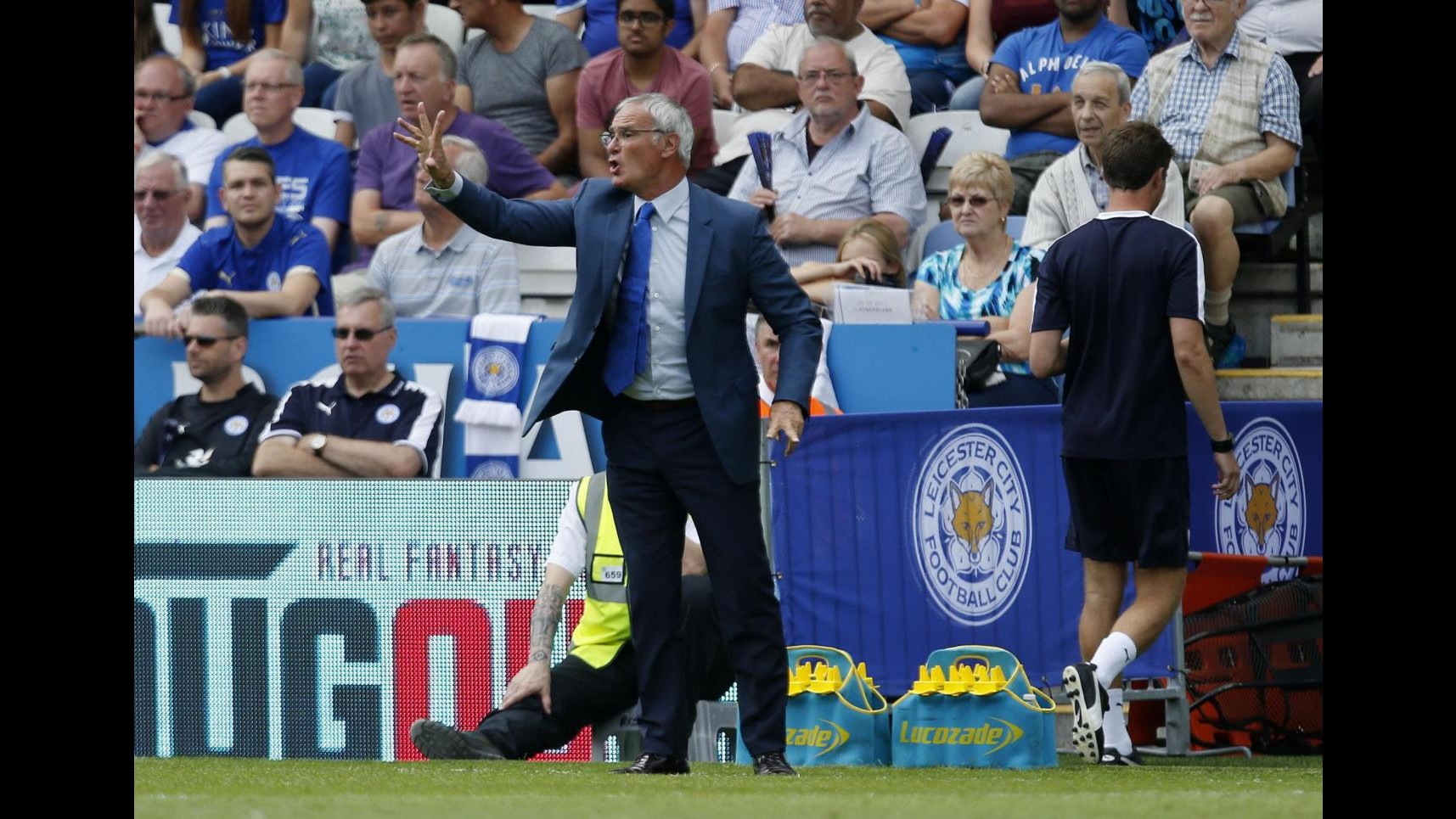 Premier League, vola il Leicester di Ranieri. Frena il Tottenham