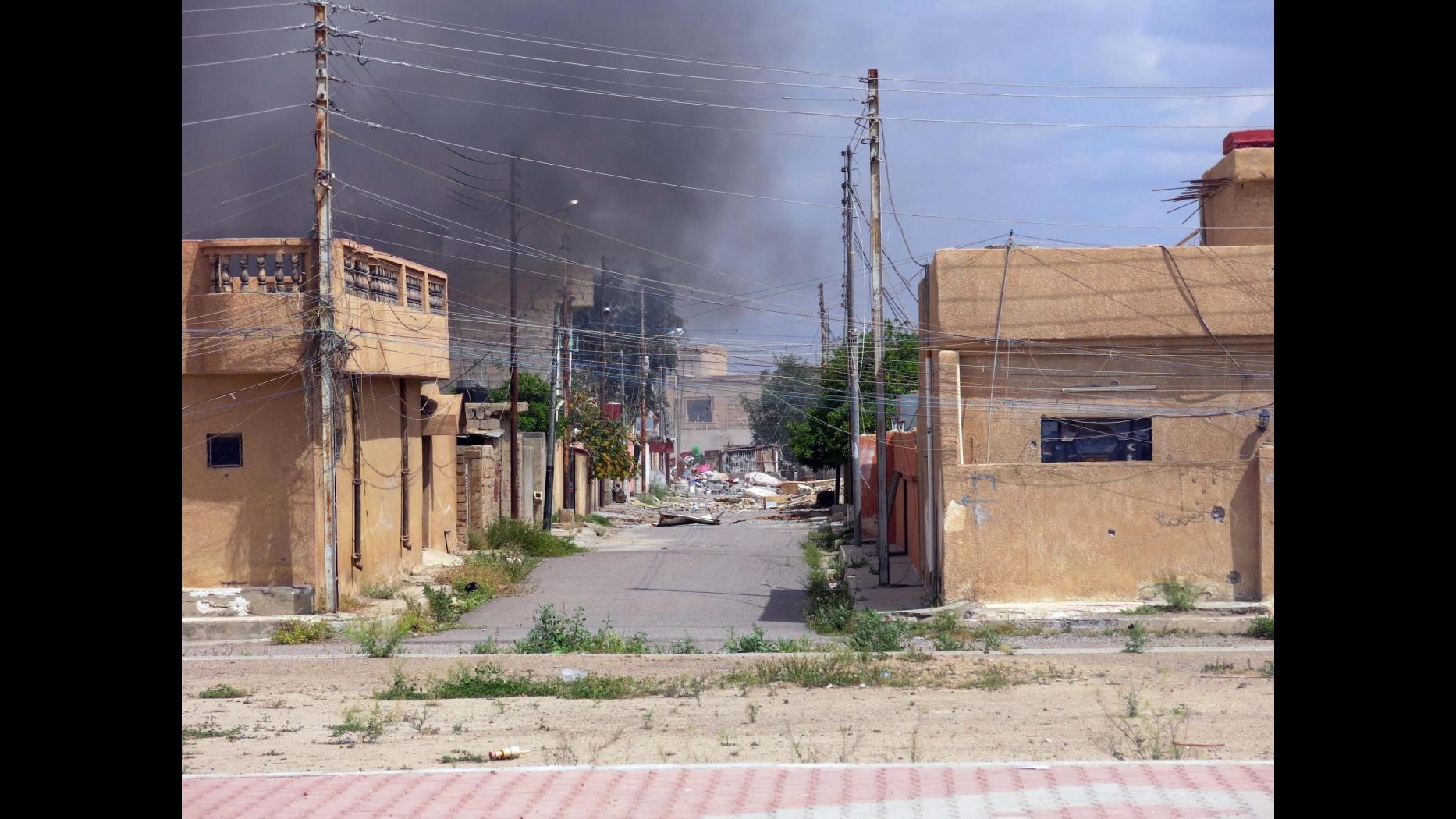 Iraq, combattenti sciiti lasciano Tikrit dopo saccheggi e violenze