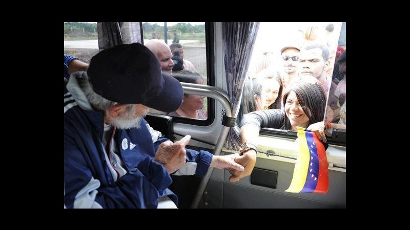 Cuba, Fidel Castro in pubblico per 1° volta da oltre un anno
