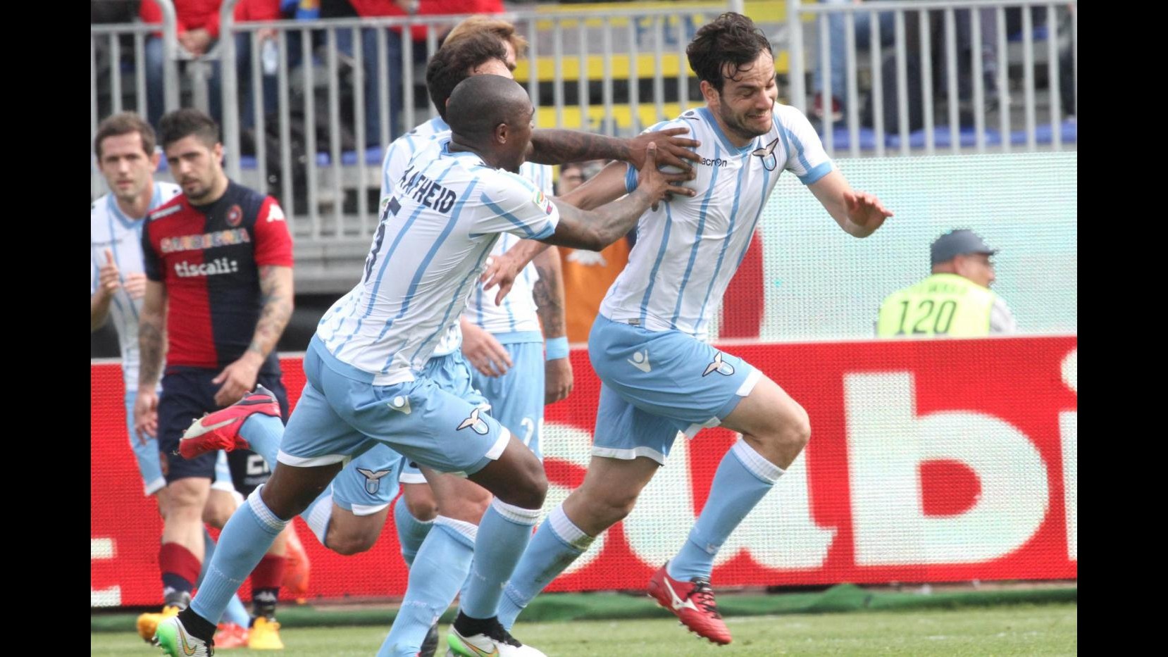 Serie A: Lazio cala tris a Zeman, per biancazzurri è la settima vittoria di fila