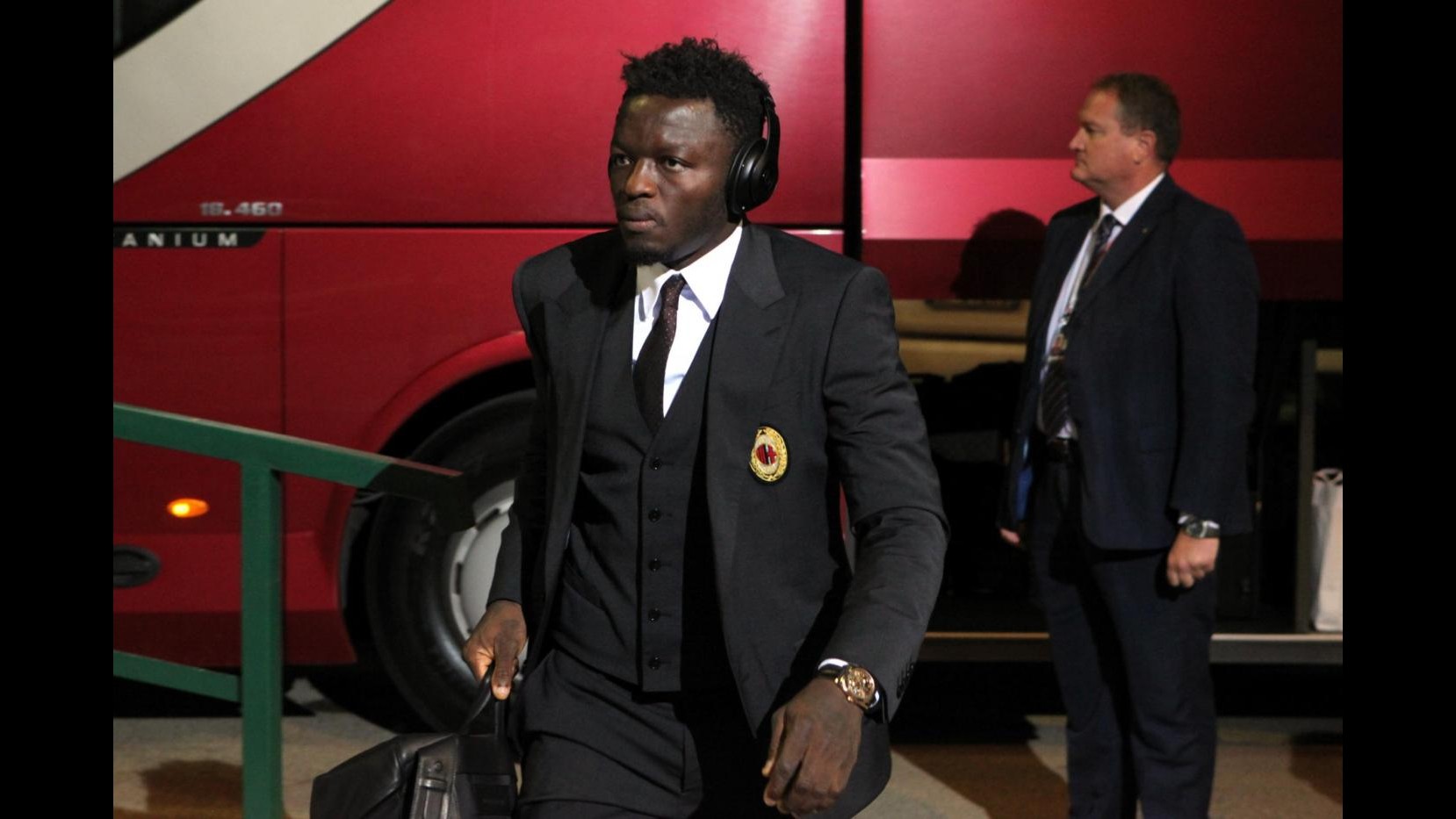 Calcio, agente Muntari: Ha chiesto a Milan di non essere più convocato