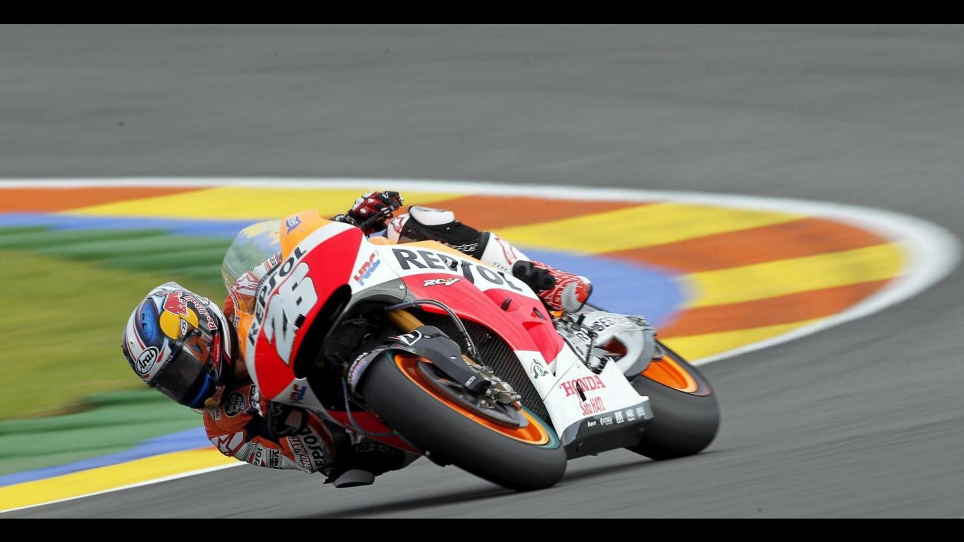 MotoGp, Pedrosa operato al braccio destro a Madrid: 4-6 settimane di stop
