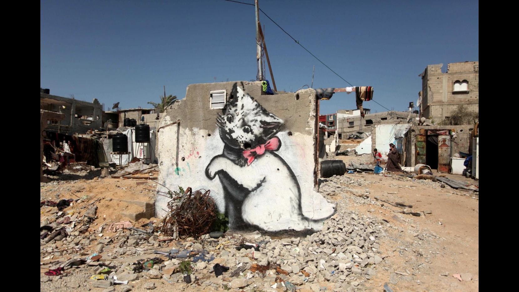 Gaza, abitante vende opera di Banksy a 175 dollari: Non sapevo chi fosse