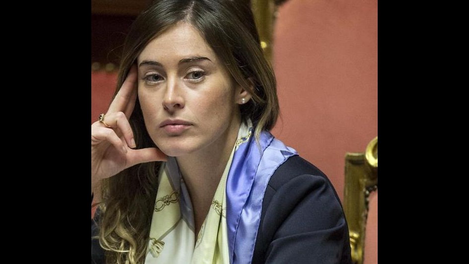 Boschi: Governo in Def prevede per Pil 2015 crescita 0,7%