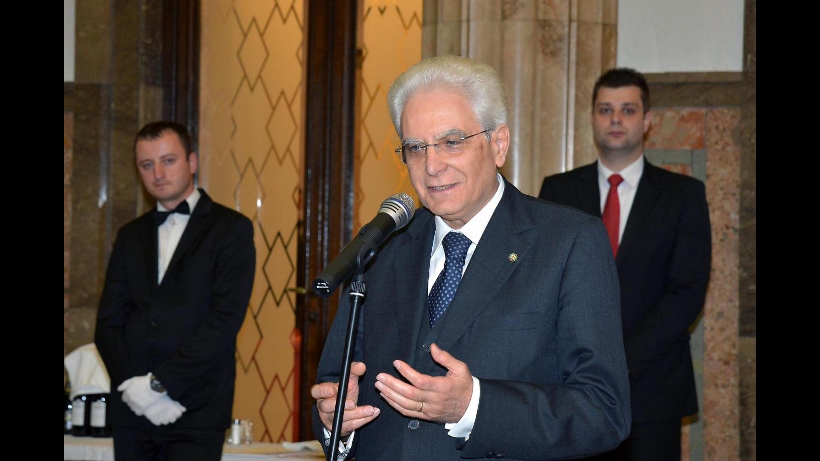 Nuoto, Mattarella a Malagò: Bravi, vi aspetto al Quirinale