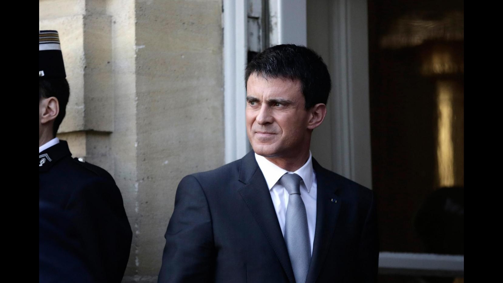 Premier francese: Tutto fa pensare a gesto folle del copilota Airbus