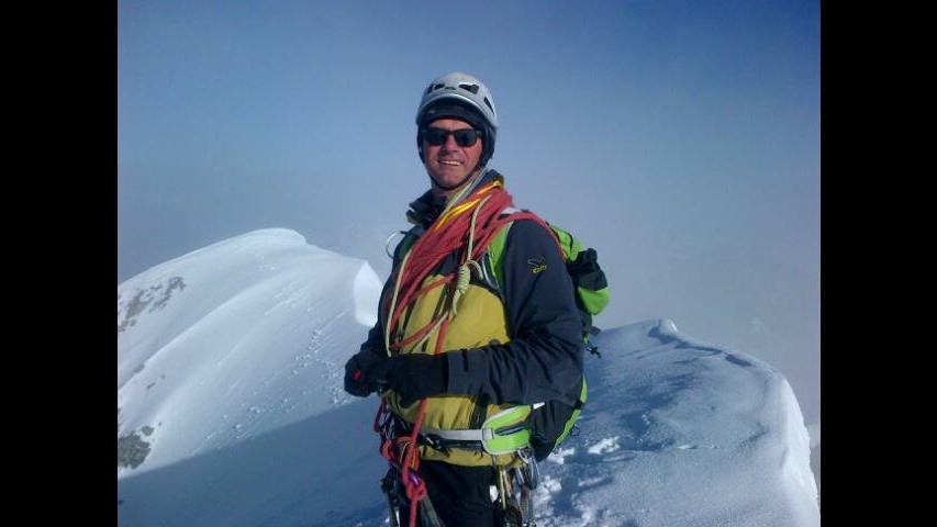 Si rompe rampone e scivola: giornalista milanese muore sul Monte Rosa