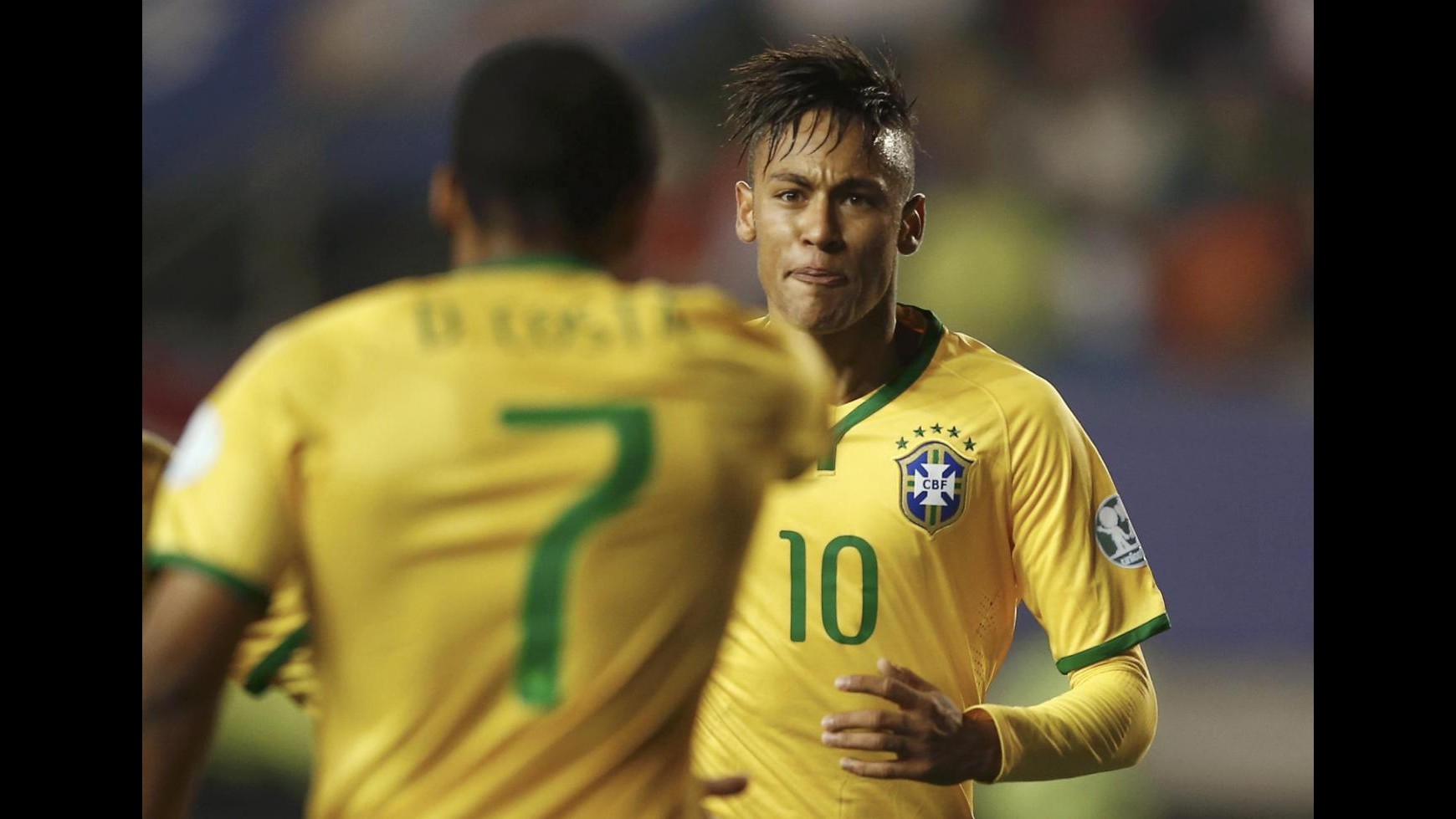 L’attaccante Neymar soffre di orecchioni, out due settimane