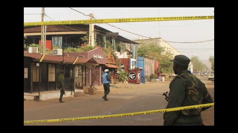 Mali, concluso assedio islamisti a hotel: liberati ostaggi