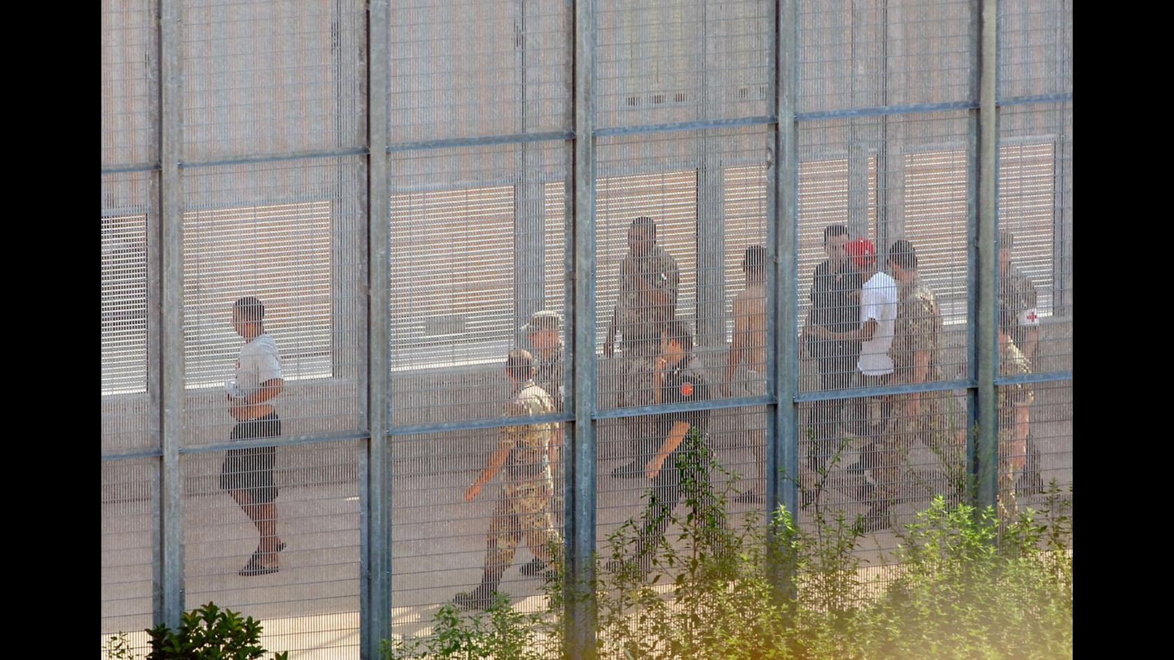 Immigrazione, al Cie di Torino 81 migranti tra caldo e proteste: 7 in sciopero fame