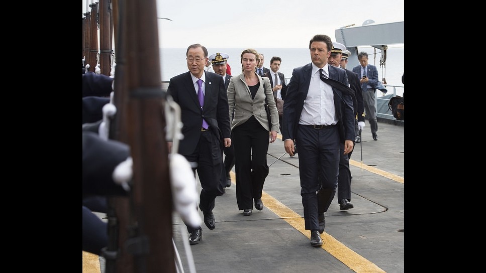 Sbarchi, Renzi: Prima l’Italia era sola, ora non più
