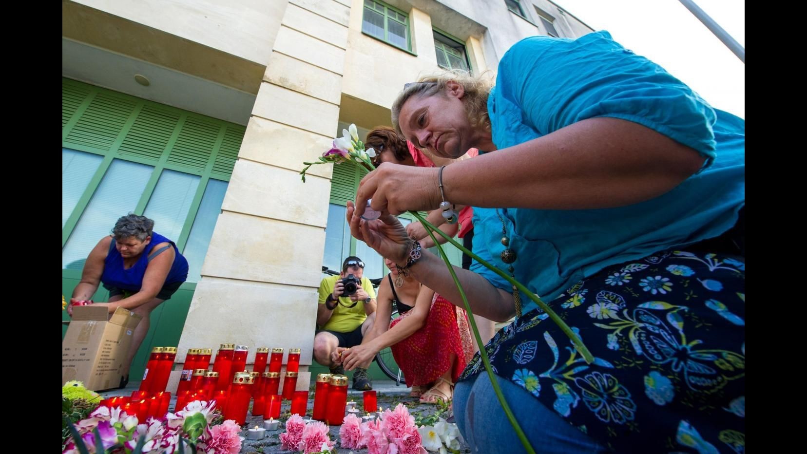 Immigrazione, Austria: 71 cadaveri su camion, anche 4 bambini