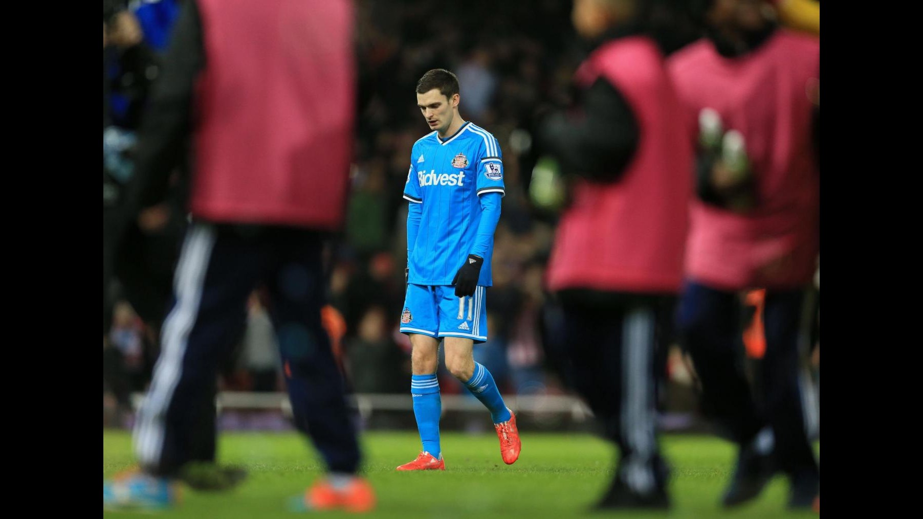 Gb, sesso con ragazza minorenne: Adam Johnson ufficialmente accusato