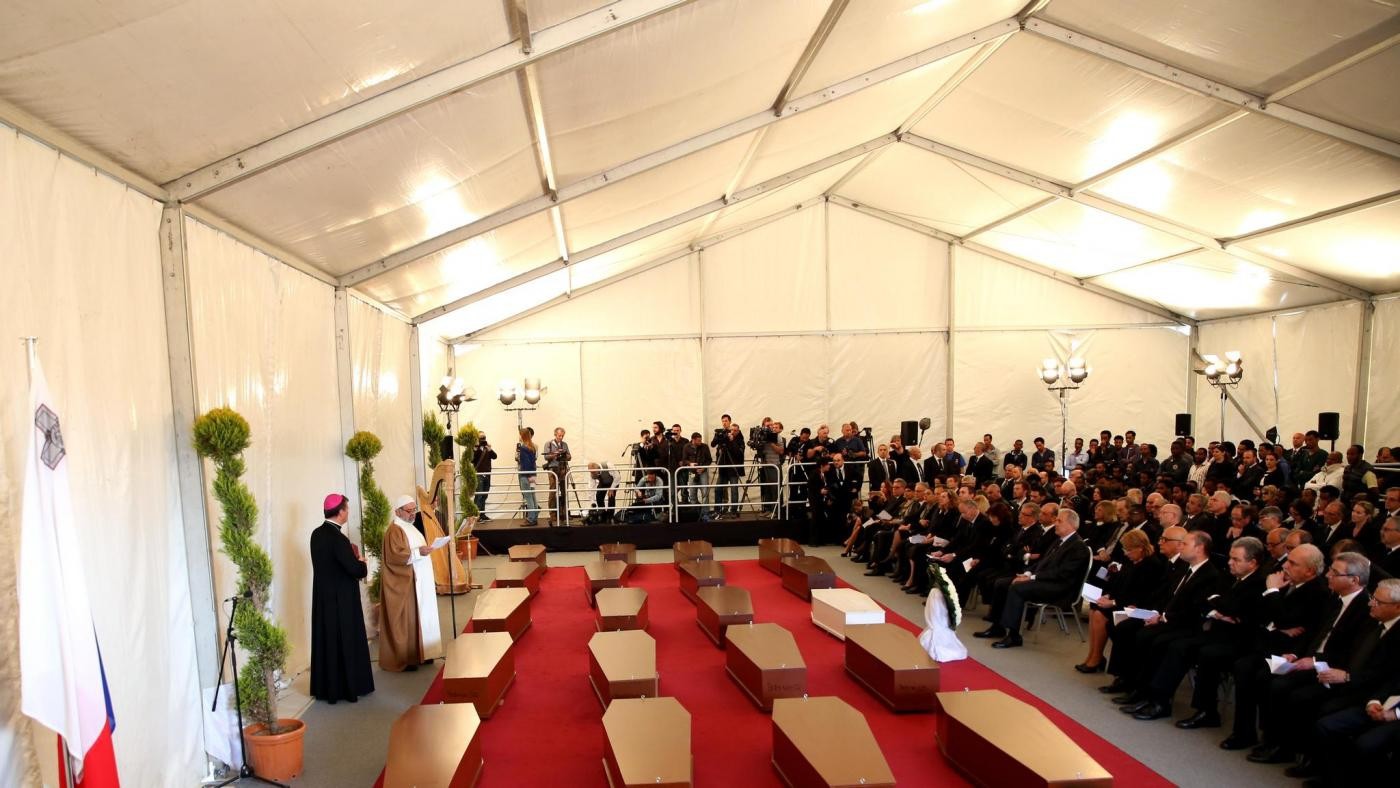 Sbarchi, procura Catania: Su peschereccio naufragato oltre 750 persone