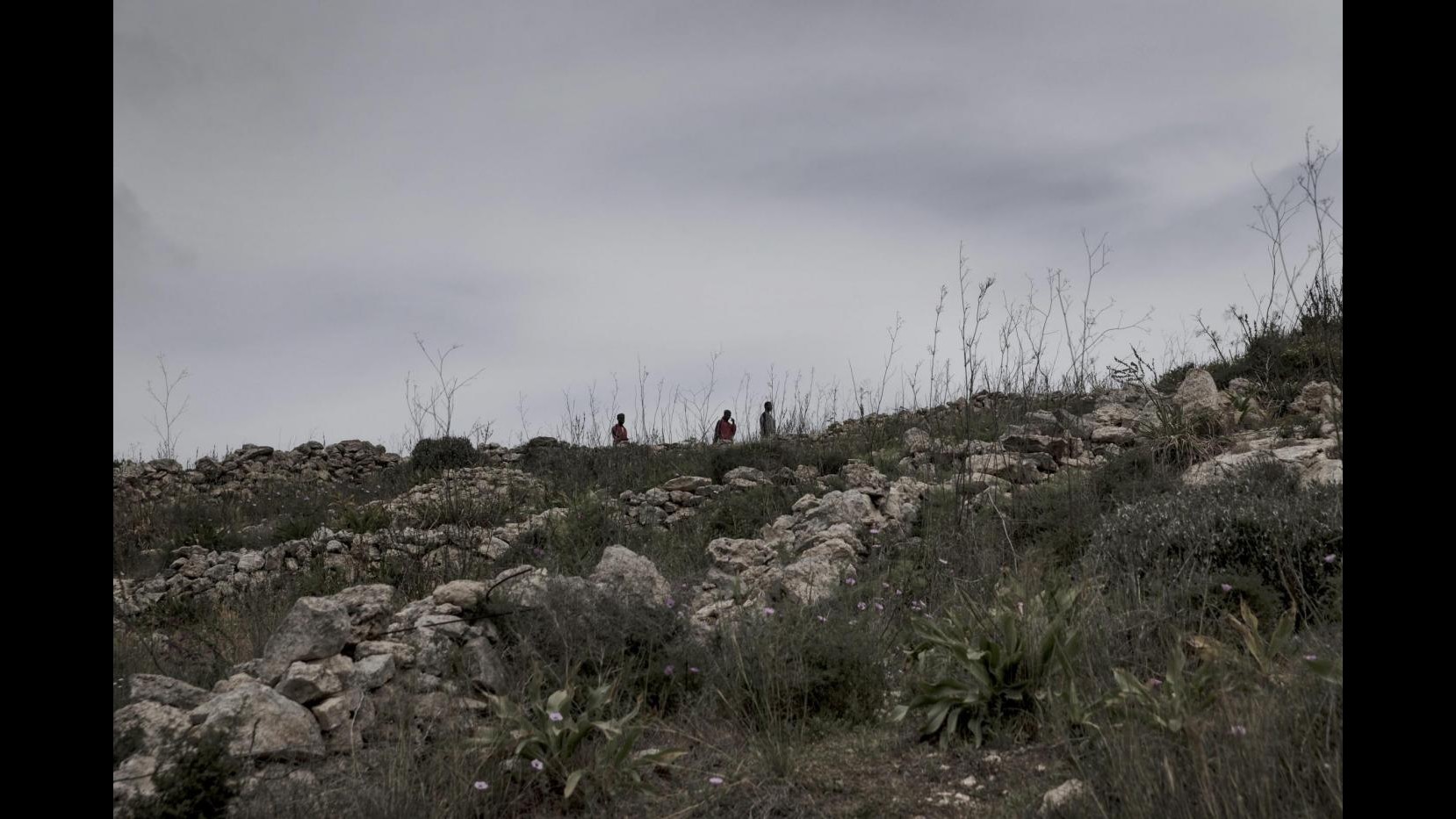 Sbarchi, a Malta funerali 24 migranti: presenti Alfano e Avramopoulos