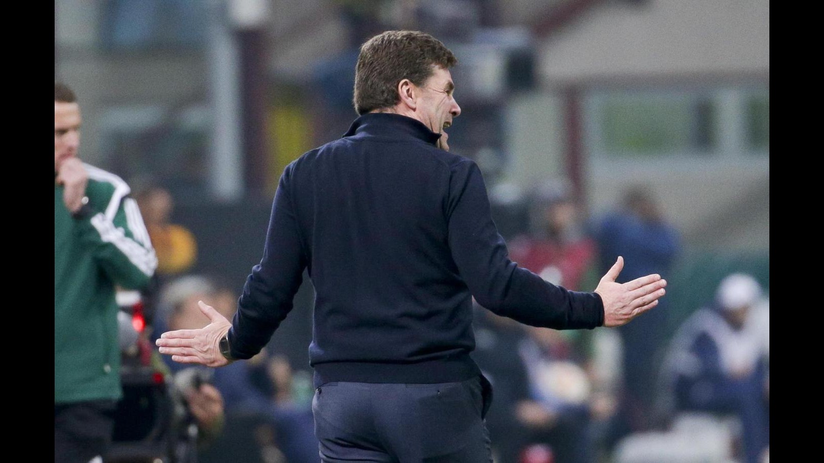 Calcio, Hecking: A Wolfsburg serve miracolo ma abbiamo ancora speranza