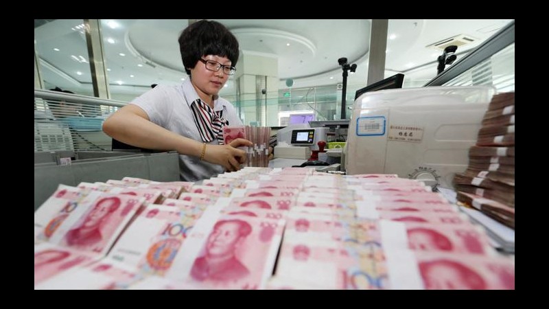 Cina, autorità finanziarie di Hong Kong non interverranno sui mercati