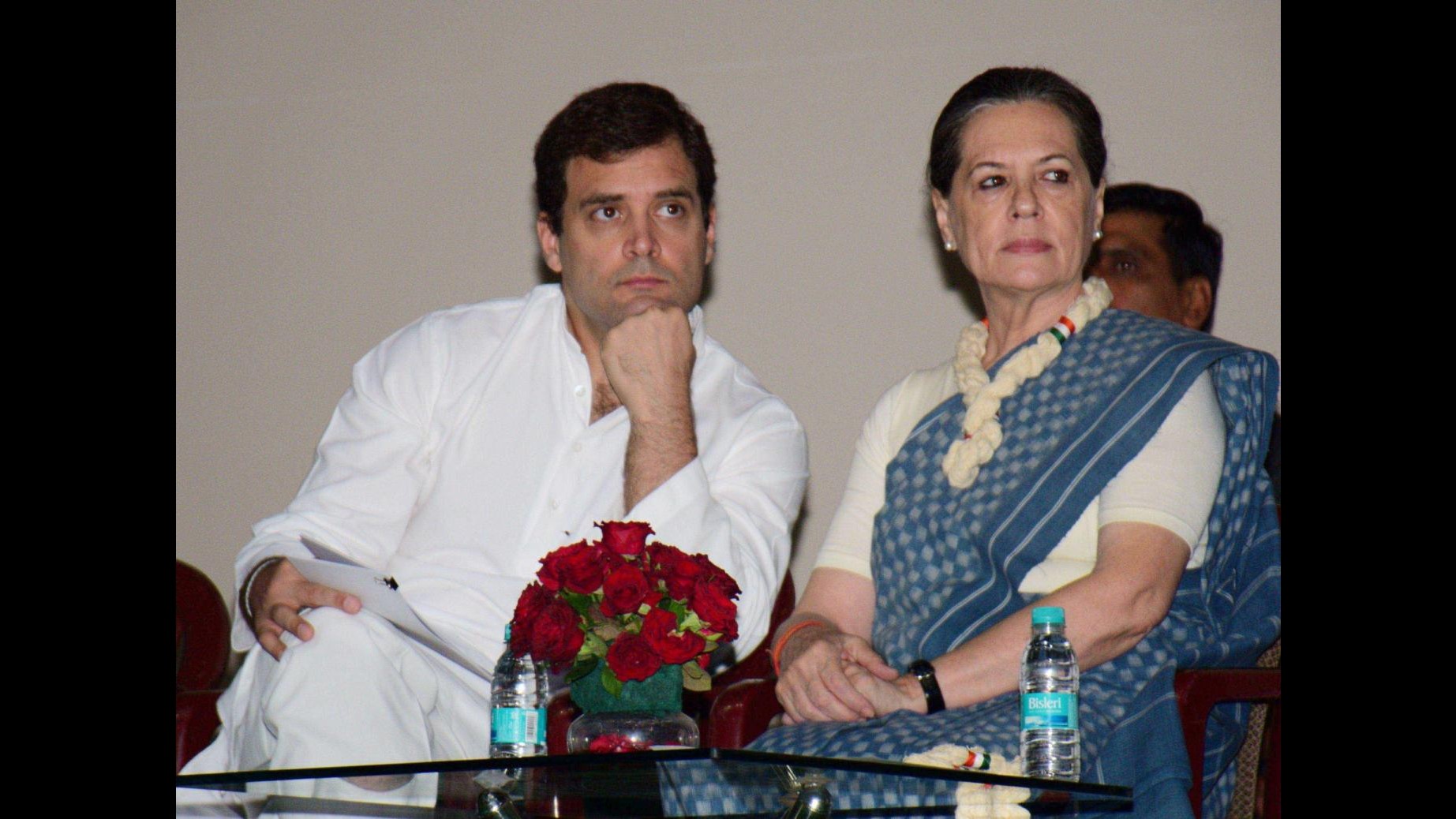 India, Rahul Gandhi riappare in pubblico dopo viaggio ‘sabbatico’