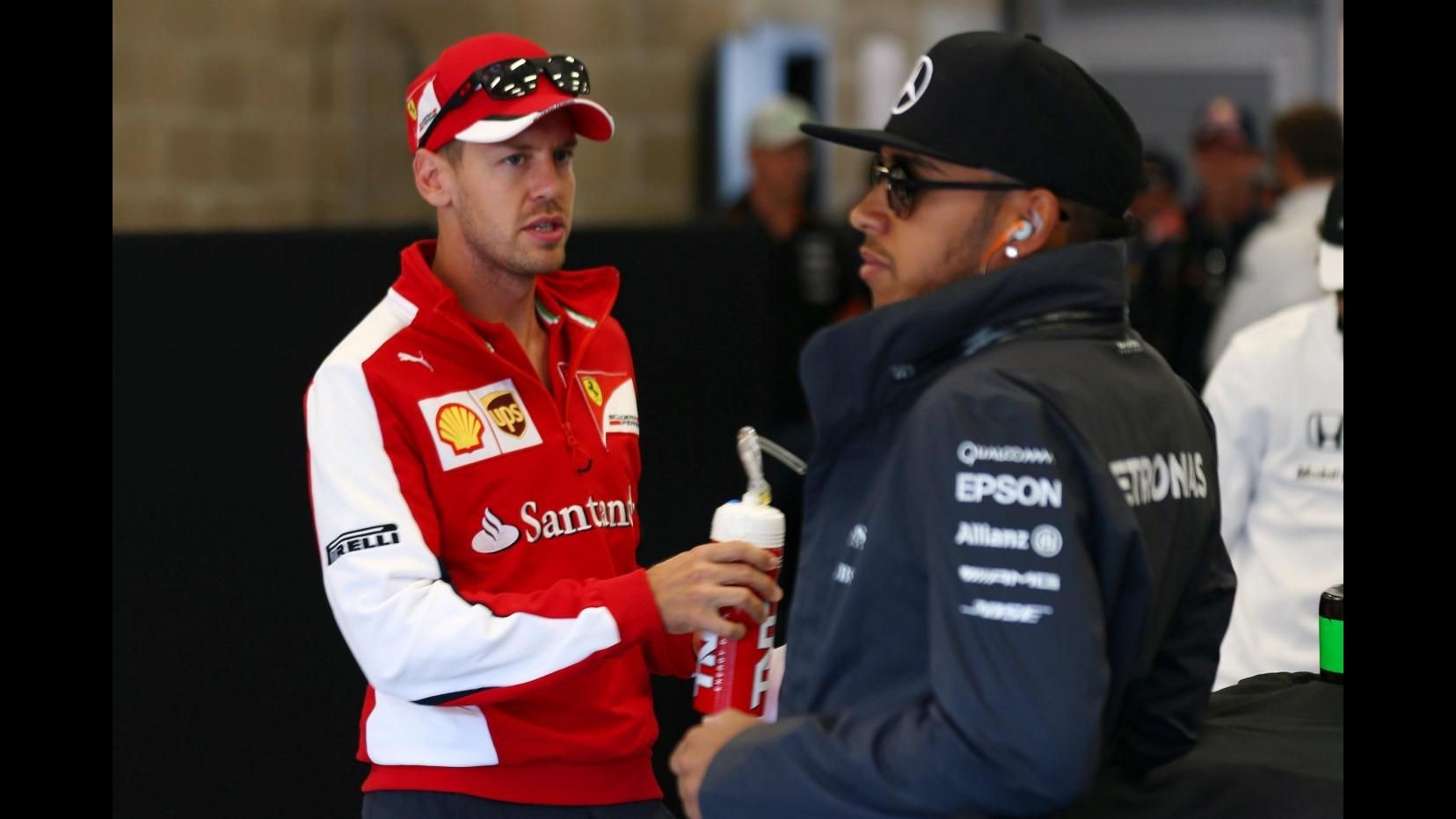 F1, Vettel attacca Pirelli: Gomma esplosa, fatto inaccettabile