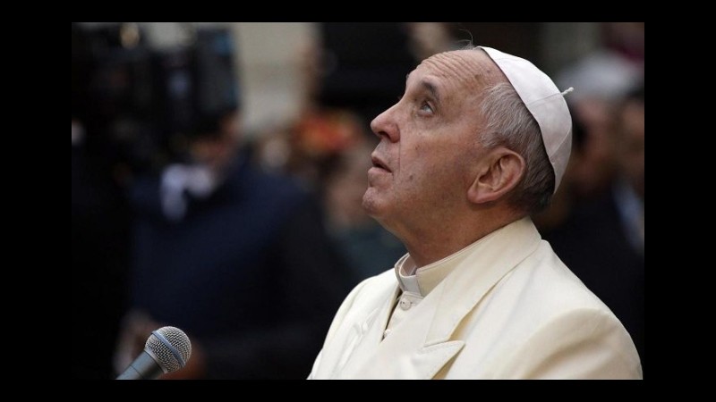 Papa: Si rispettino impegni presi per raggiungere la pacificazione in Ucraina