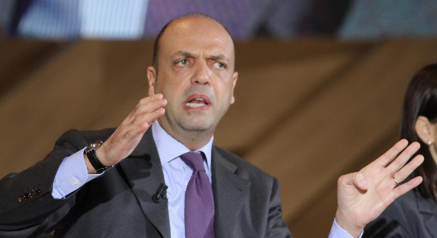 G8 Genova, Alfano: Bene sospensione Tortosa, fatto bene e presto