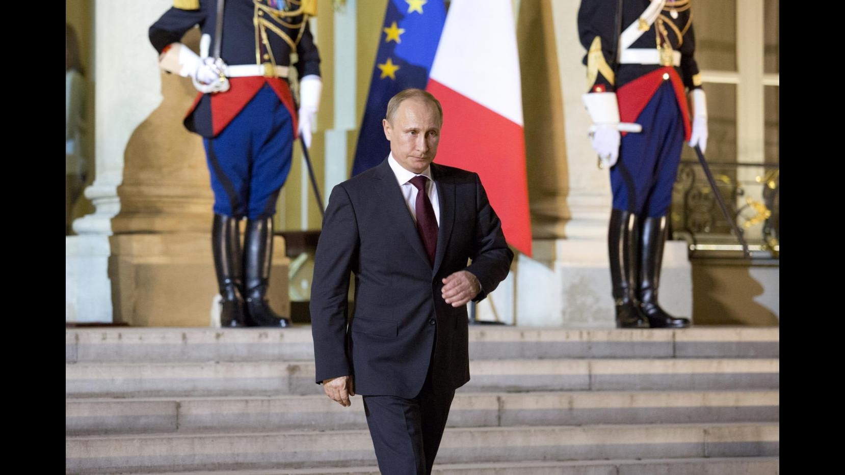 Russia, Putin dichiara redditi 2014: Guadagnati 140mila euro
