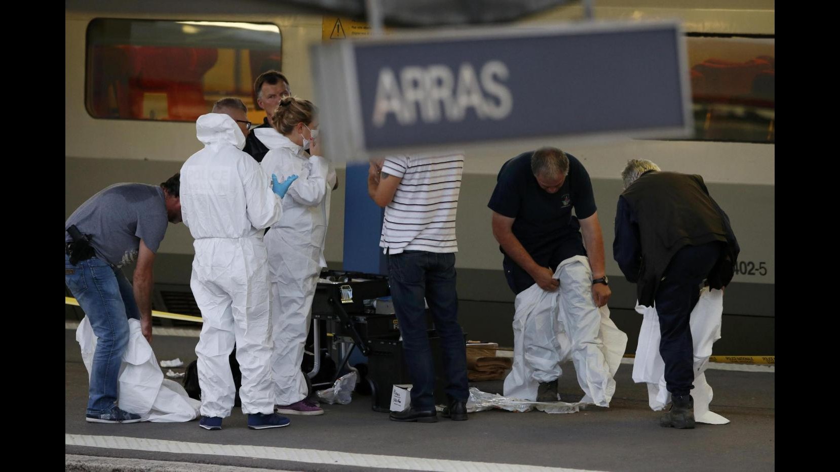 Sparatoria treno, autore: Non sono un terrorista, volevo rapinare i passeggeri