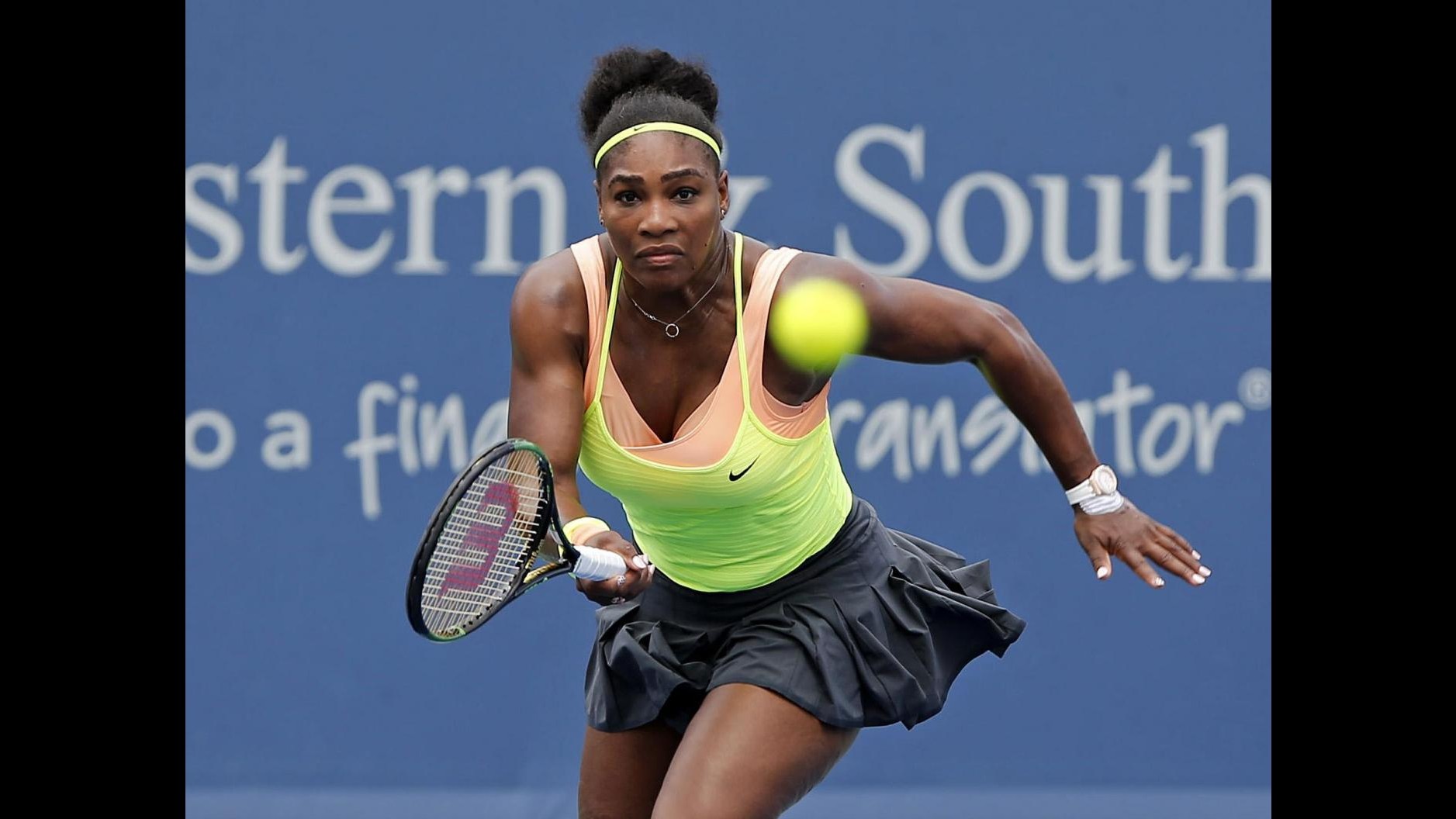 Tennis, Wta Cincinnati: Serena Williams batte Ivanovic, è in semifinale