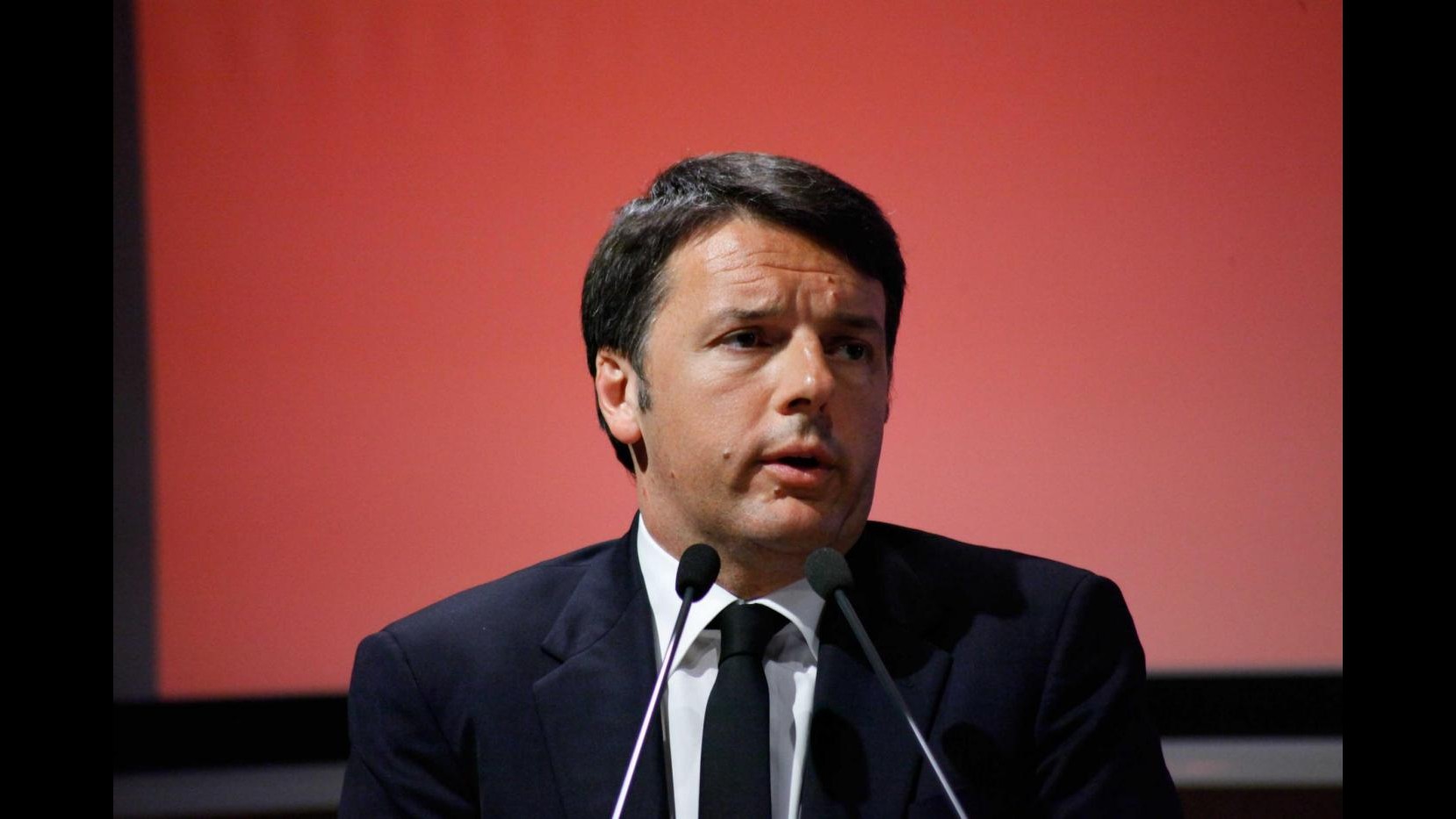 G8 Genova, Renzi: De Gennaro non sia capro espiatorio