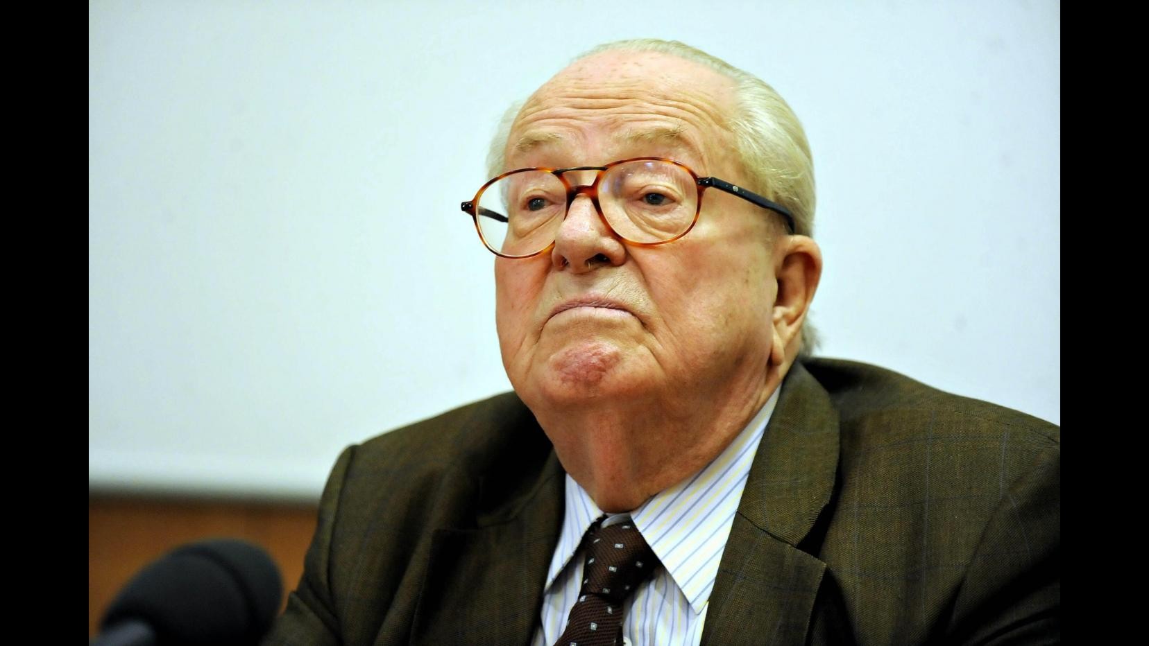 Francia, Jean-Marie Le Pen: Rimarrò in politica fino alla mia morte