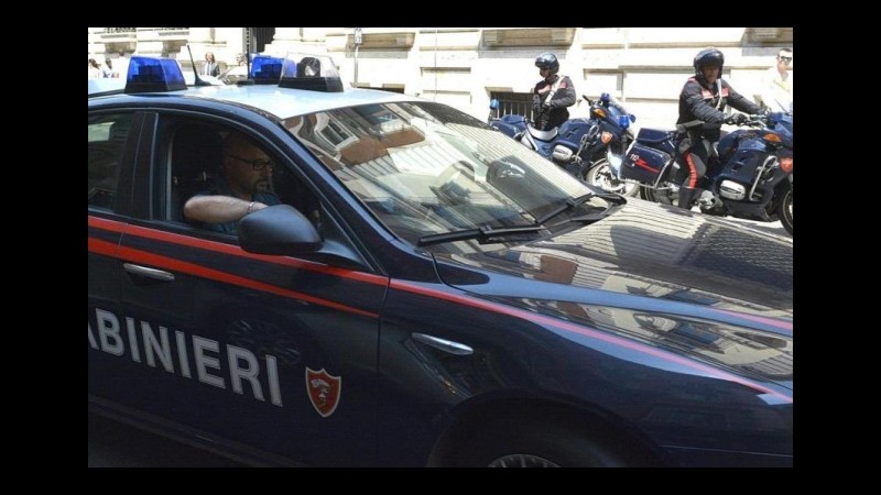 Perugia, arrestati 3 ladri seriali di superalcolici e tonno