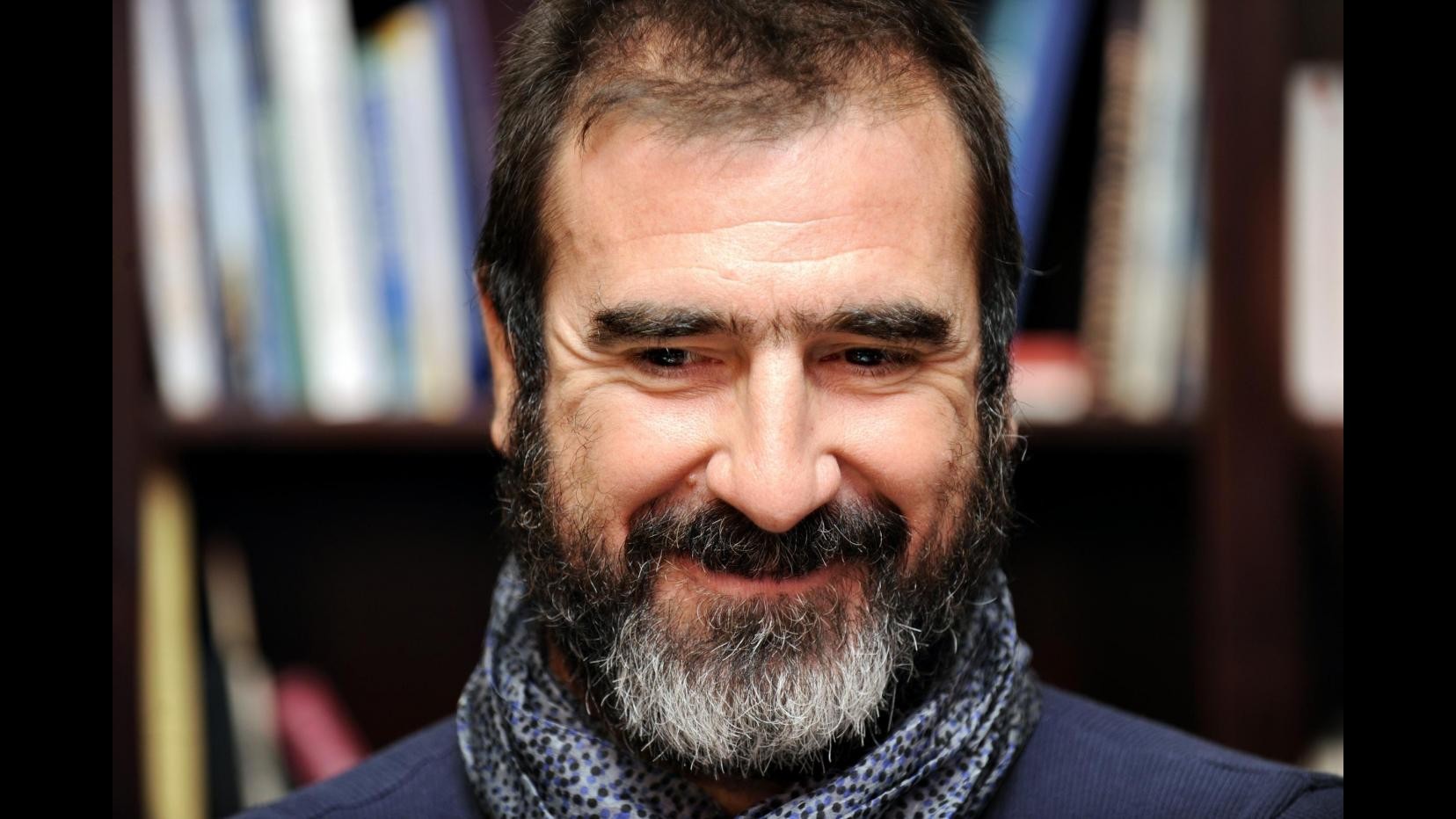 Calcio, Cantona: Messi o Ronaldo? Per me migliore al Mondo è Pastore
