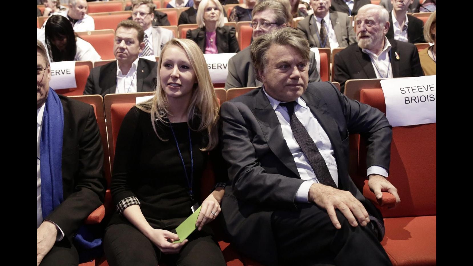 Francia, Marion Maréchal-Le Pen conferma candidatura alle regionali