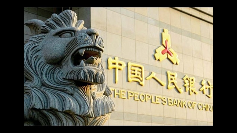I timori sulla crescita affondano Shanghai: Borsa chiude in profondo rosso, -4,3%