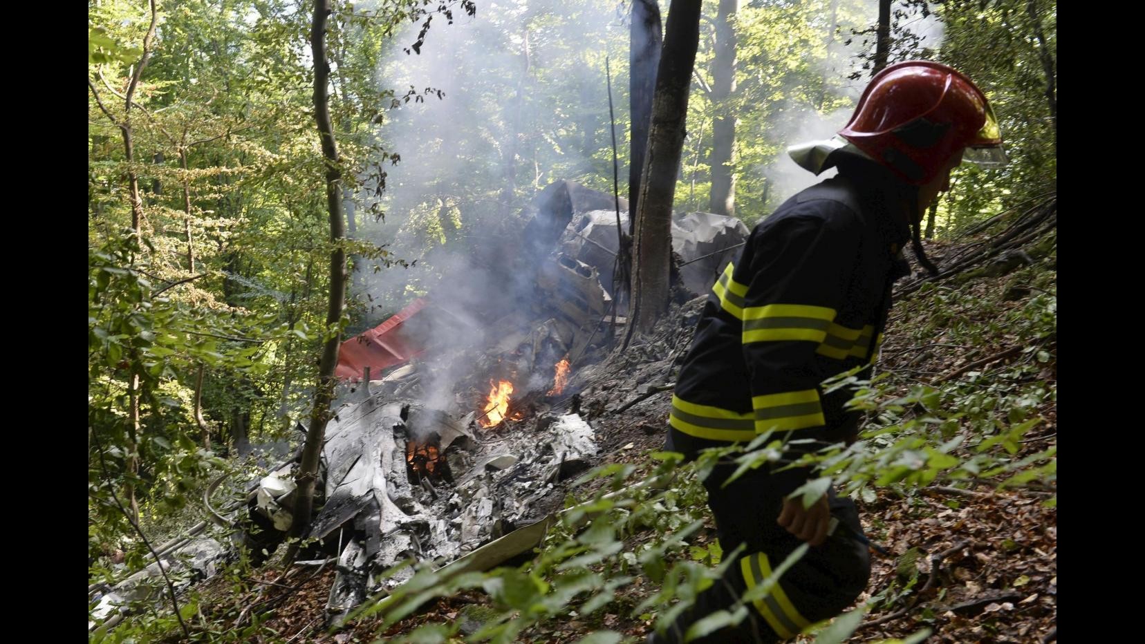 Slovacchia, collisione fra 2 aerei di paracadutisti: almeno 7 morti