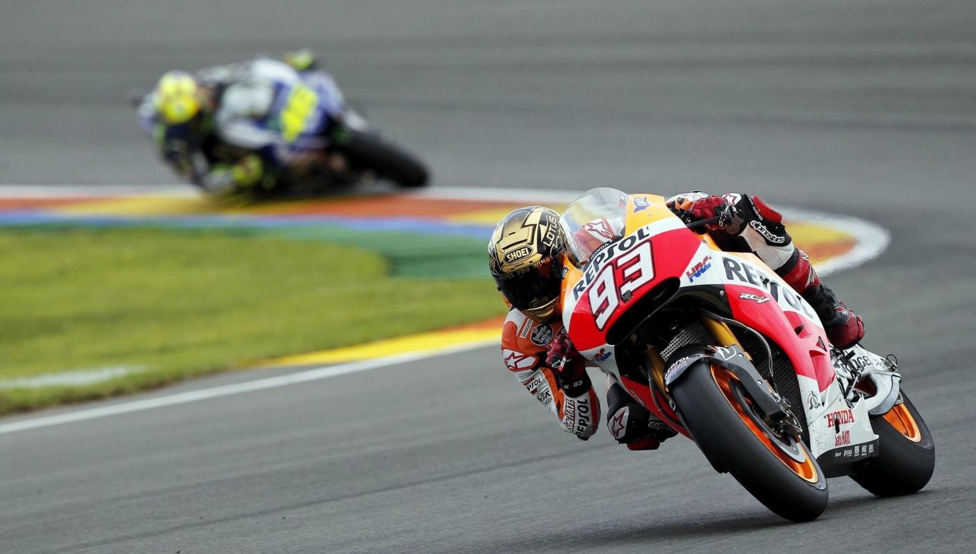 MotoGp, Francia: Marquez in pole a Le Mans davanti a Dovizioso, Rossi settimo