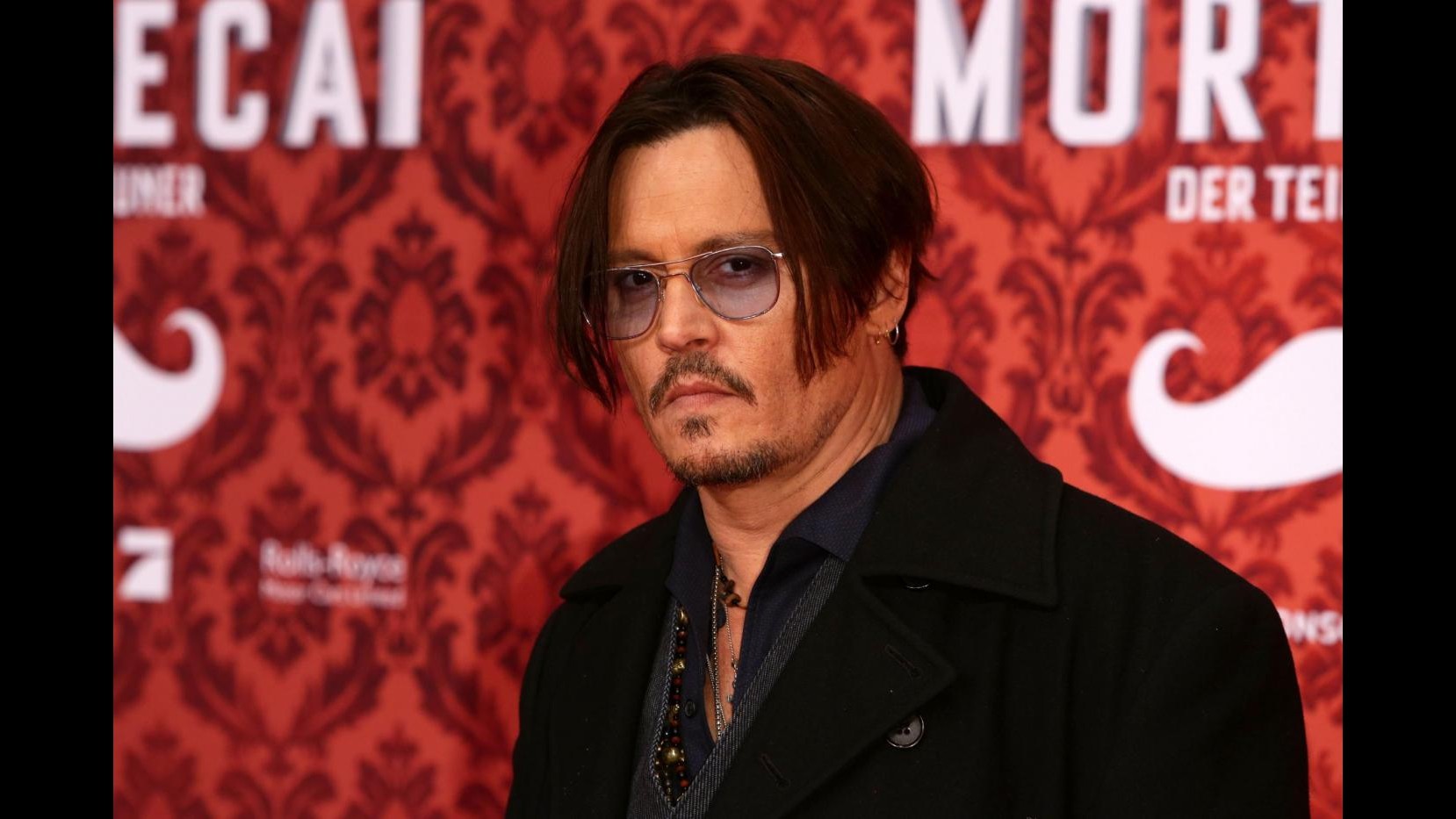 Australia, nessuna quarantena per cani Johnny Depp: condannati a morte