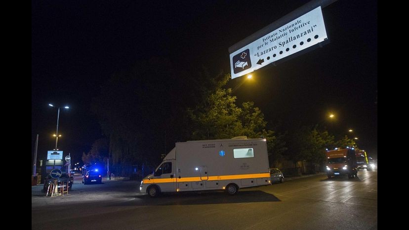 Ebola, ‘bio-contenimento’: ecco trasporto in massima sicurezza