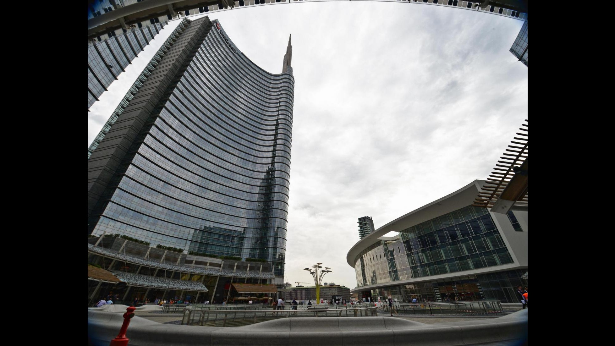 Unicredit, nel I trimestre utile a 512 milioni, in linea con attese