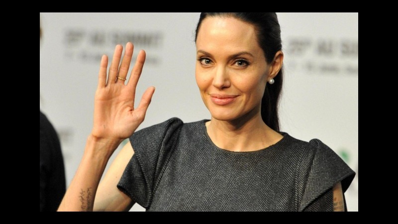 Isis, Angelina Jolie: Per jihadisti stupro è regola, mai così sinora